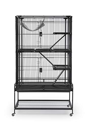 9. Prevue Pet Products Deluxe Critter Cage